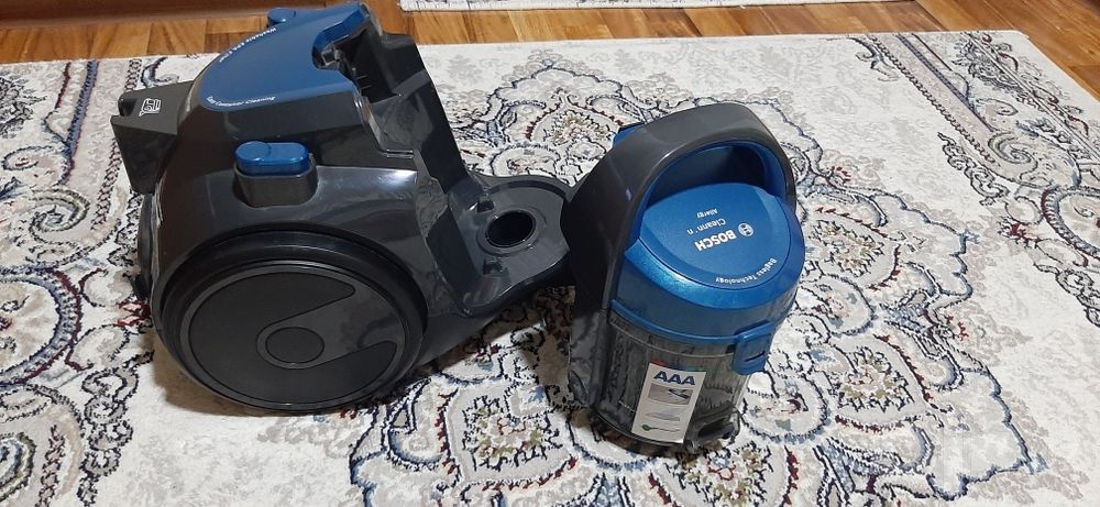 Пылесос Bosch Cleanń  Allergy ( без мешка )