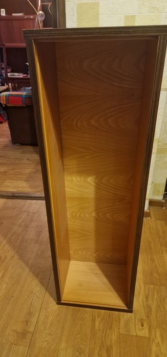 Полки книжные деревянные