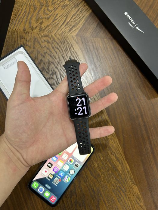Iphone 11 pro 64gb, apple watch 3 series nike