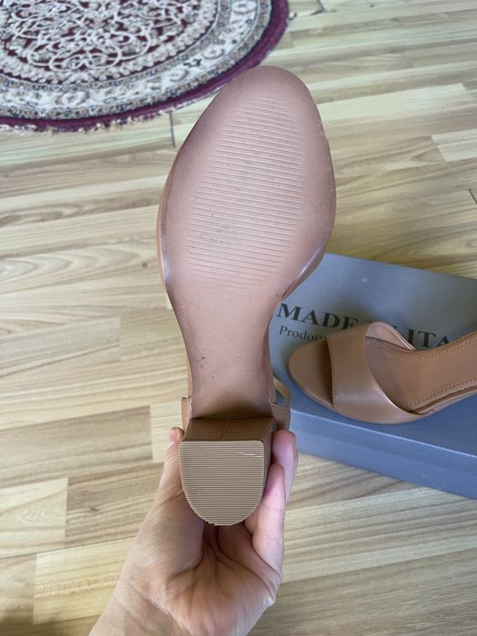 Sandale din piele marime 37