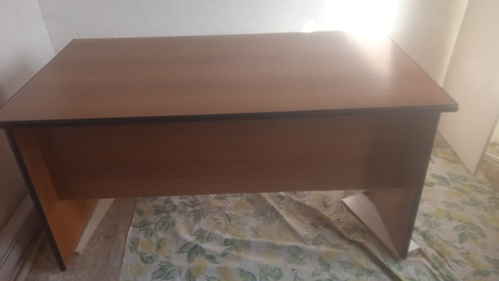 Продам стол 12000