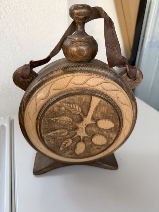 Plosca veche din lemn