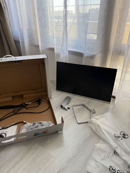 ЧИСТО НОВ Монитор 23,8 инча LED HP M24fw 1920 x 1080 пиксела, 5 ms,