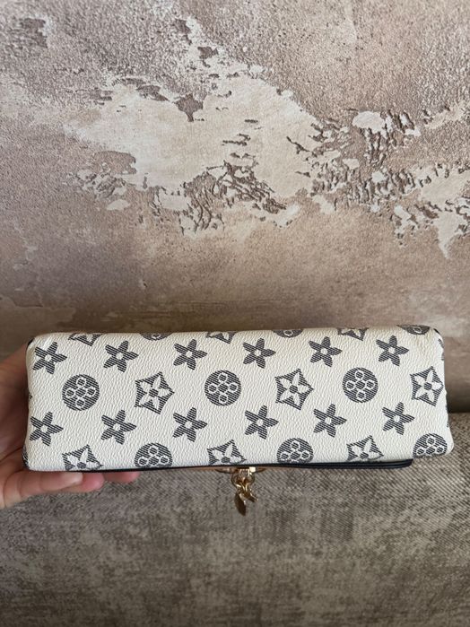 Дамска чанта Louis Vuitton