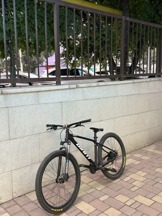 Продам Giant Rincon 2022