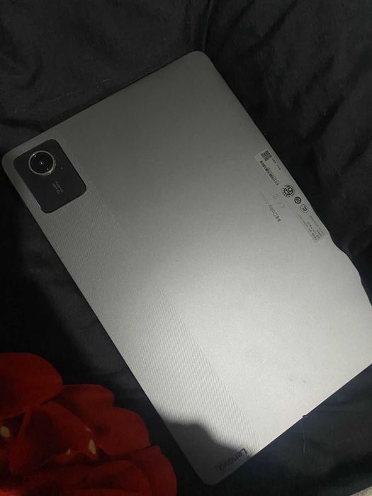LENOVO планшет Ұсталмаған новый