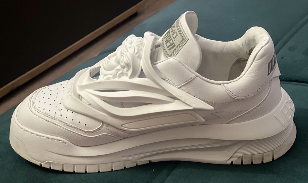 Sneakers Versace Odissea albi – originali – stare foarte bună