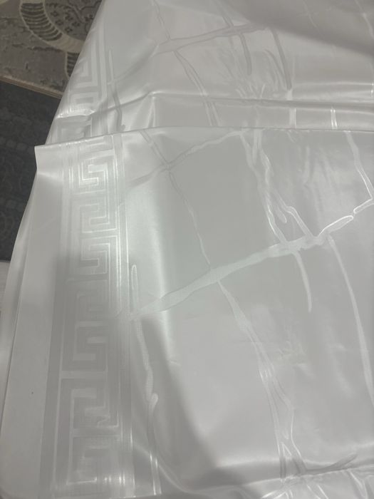 Дастархан с рисунком ромбик и белый Версачи