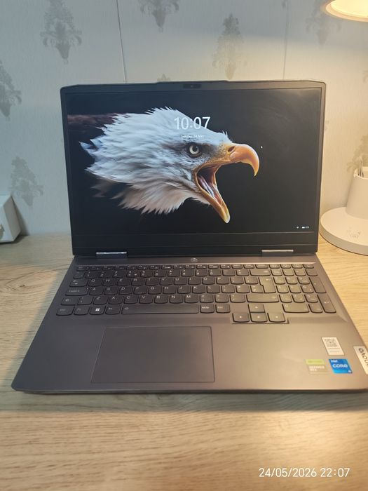 Lenova loq 15IRH8 ssd512, ozu 8gb, rtx 4gb