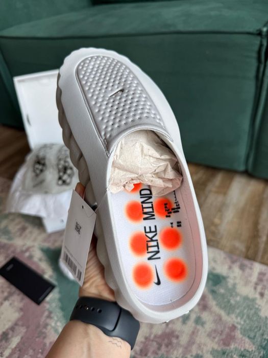 Продам Nike mind
