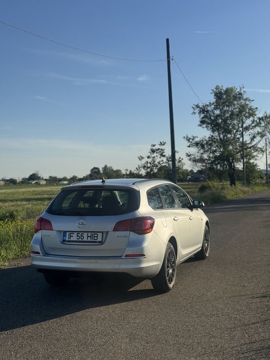 Opel Astra J 1.6 Cdti Euro 6.  110 cp 2014