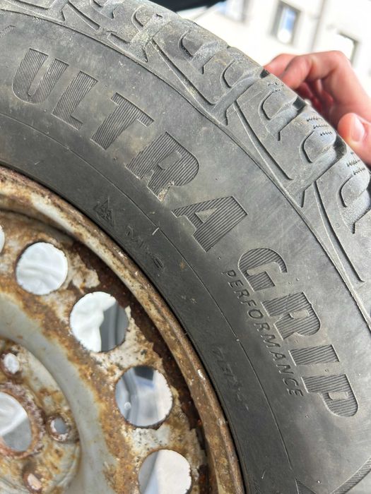 Vand set 4 *Jante + Anvelope de IARNA GOOD YEAR