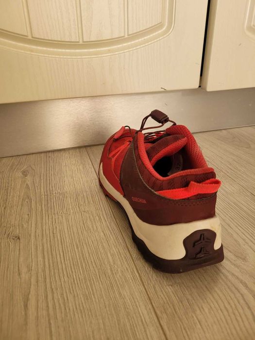 Детски обувки за планина - момиче. 37 номер. Цена 39лв