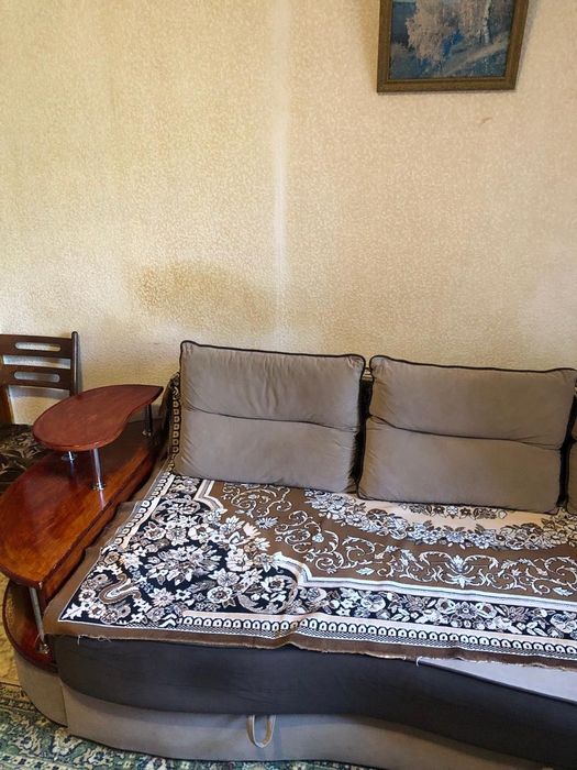 Сортировка. Продам диван и 2 тахты