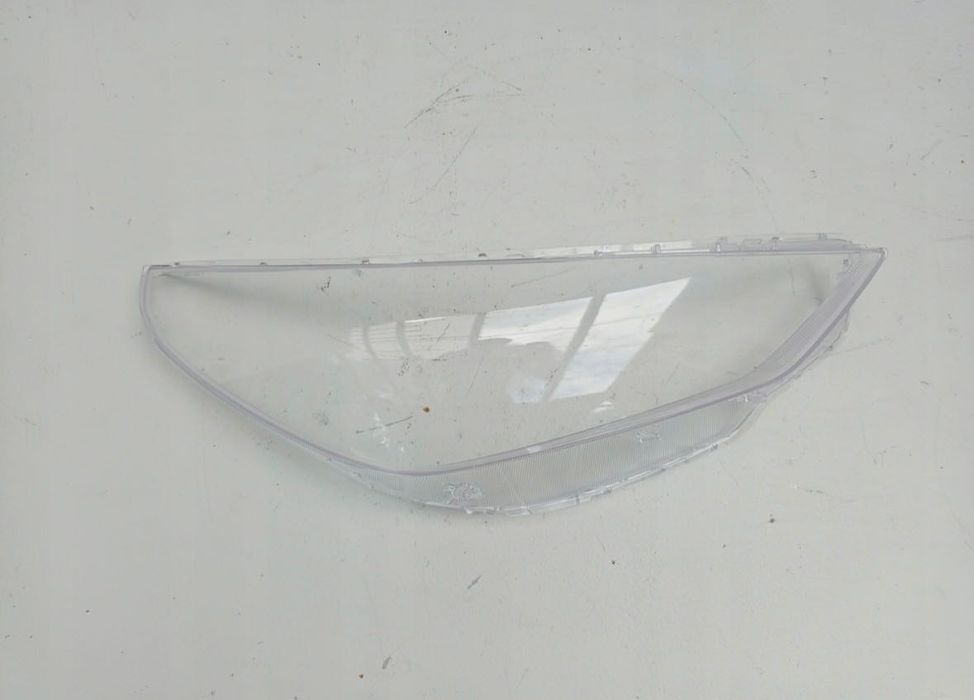 Стъкло за десен фар за Хюндай И30 3та генерация. Нов!