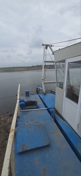 Земснаряд сотилади