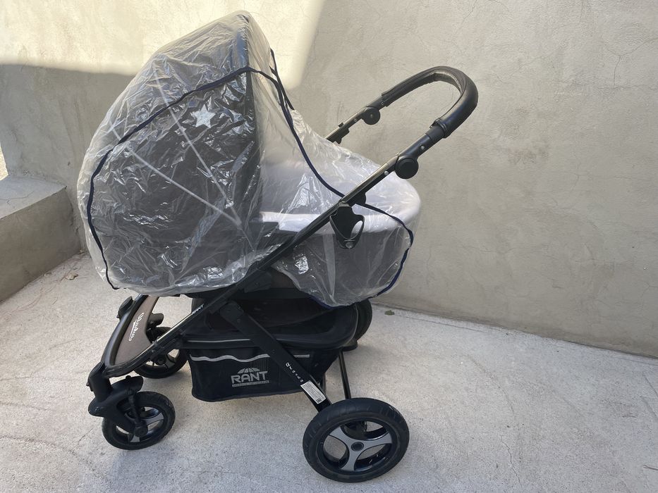 Коляска для ребенка