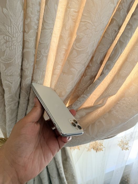 iPhone 11 Pro 256Gb - В отличном состоянии