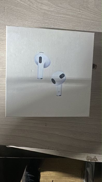 Продаю AirPods Pro 3!
