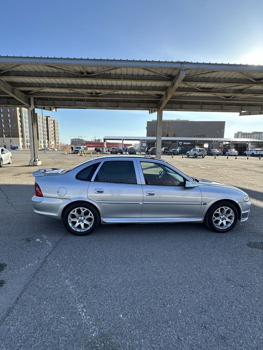 Продам опель вектра б