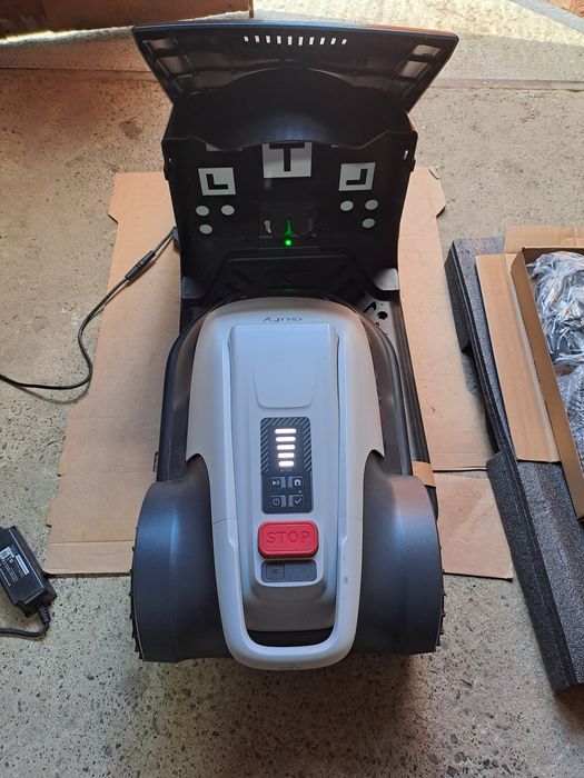 Robot de tuns iarba eufy E-Series – Fără fir perimetral, ca nou