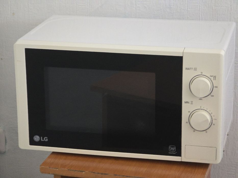 Микроволновка LG