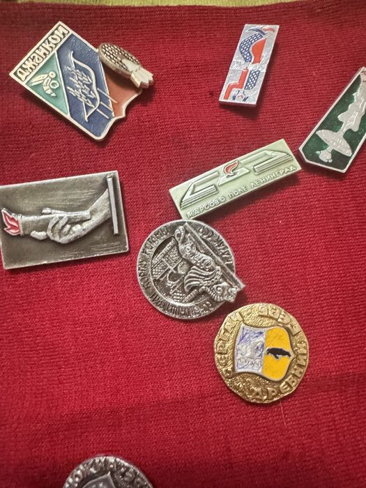 Винтажные значки времен СССР