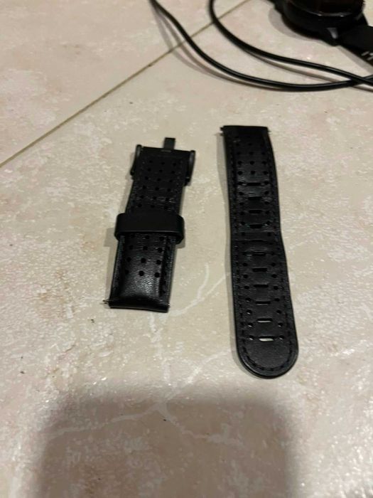 Продавам смарт часовник Amazfit Stratos 2