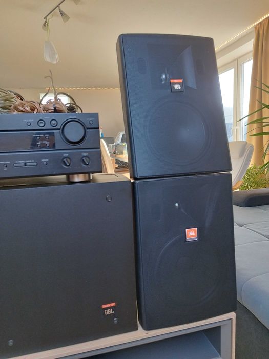 JBL Control 28 + JBL Sub Control SB 2 + Yamaha