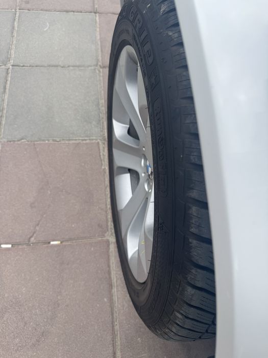 Зимни гуми 255/50/19  Goodyear Ultra Grip 255/50/19 run on flat