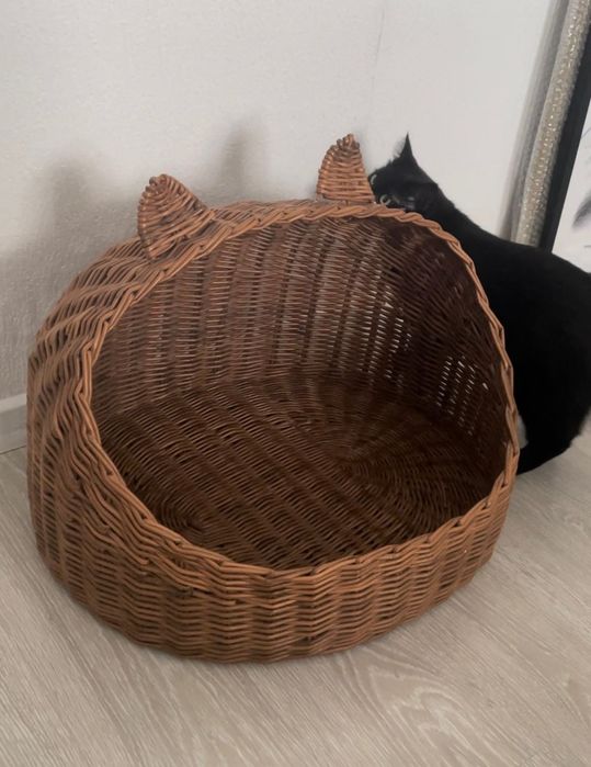 Лежанка для кошек и собак