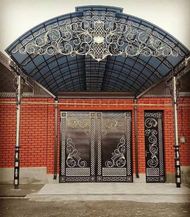 Кованые навесы на ворота фото Кованые навесы на ворота фото