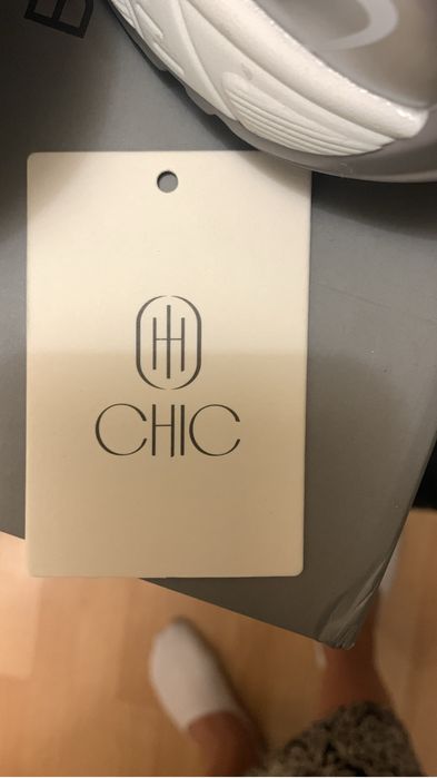 Кроссовки новые 15000!!!