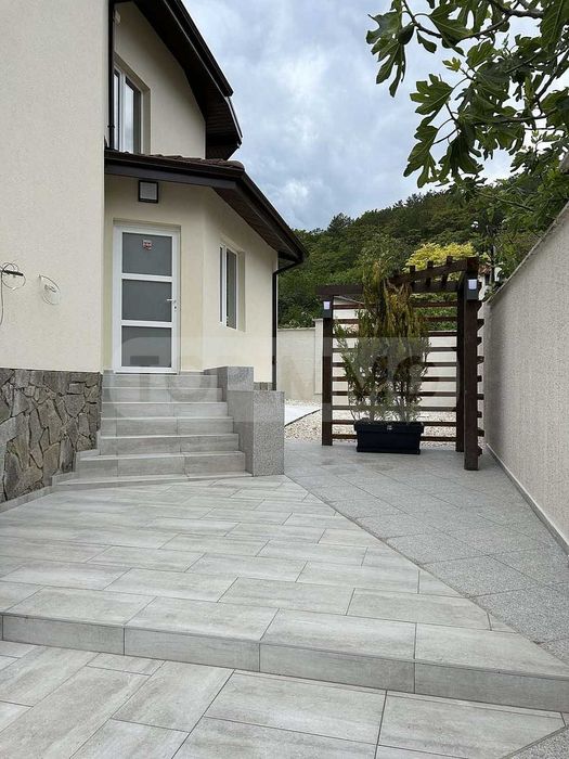 Продава се Къща в Балчик - 180 кв.м за 1528 €/кв.м - Снимка #3