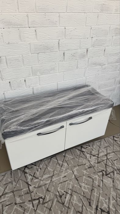 Новая обувница 25000 тг