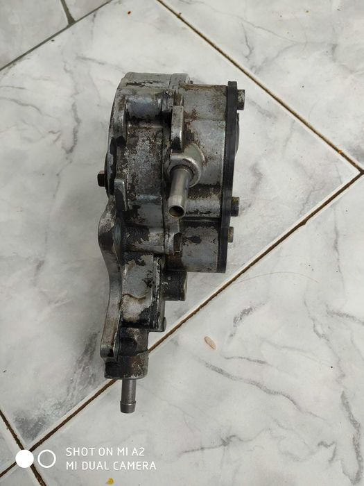 Вакум помпа VW  turan 1.9tdi 105k