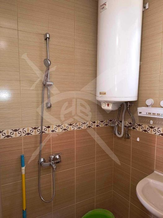 Дава се под наем Тристаен апартамент в Варна, Трошево - 78 кв.м за 500 € - Снимка #3