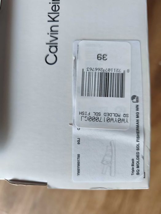 Calvin Klein N39естествена кожа сандали