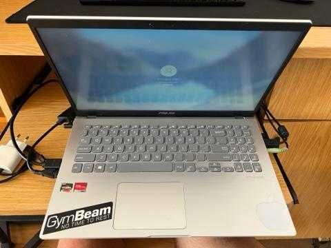 Laptop Asus 15.6 Full HD