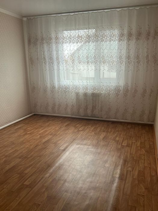 Жер үй сатылады.