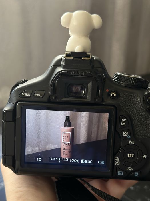 Камера canon 600D