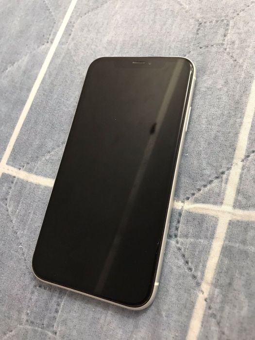 Продам iphone XR