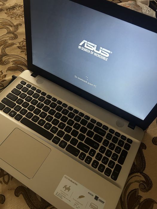 Laptop ASUS vechi