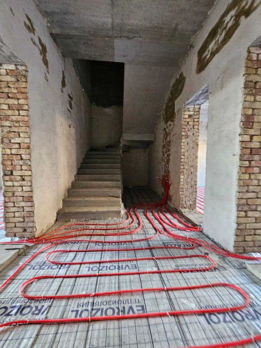 5 xonali 2,2sotixli kotejlar sotiladi.