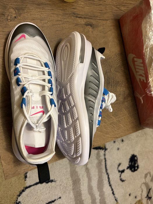 Найк дамски маратонки