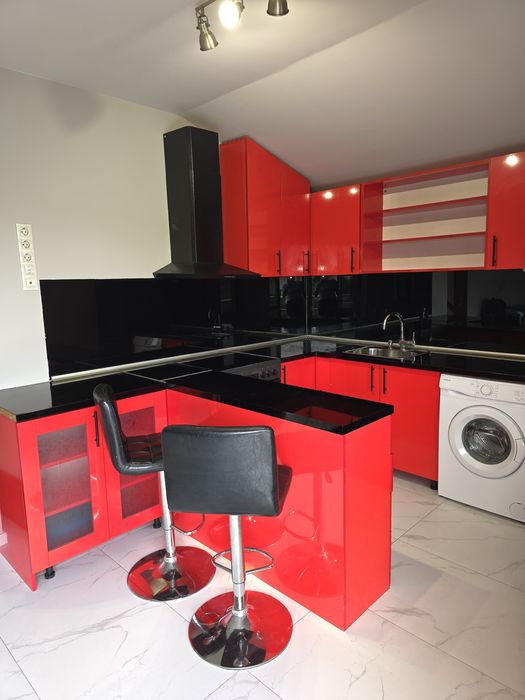 Давам под наем етаж от къща