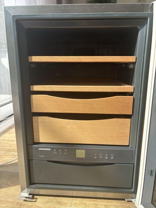 Liebherr umidificator/ humidor electric trabucuri Zkes 453 39L