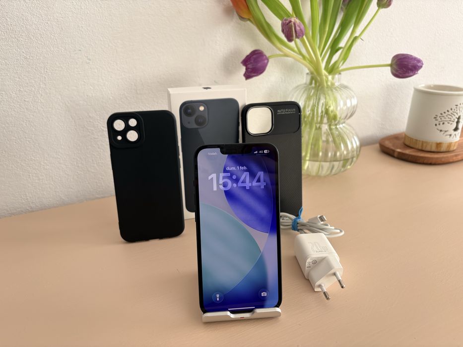 Apple iPhone 13 - 128GB, Midnight Black