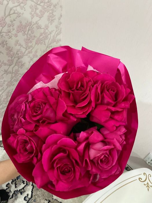 Цветы свежие розы