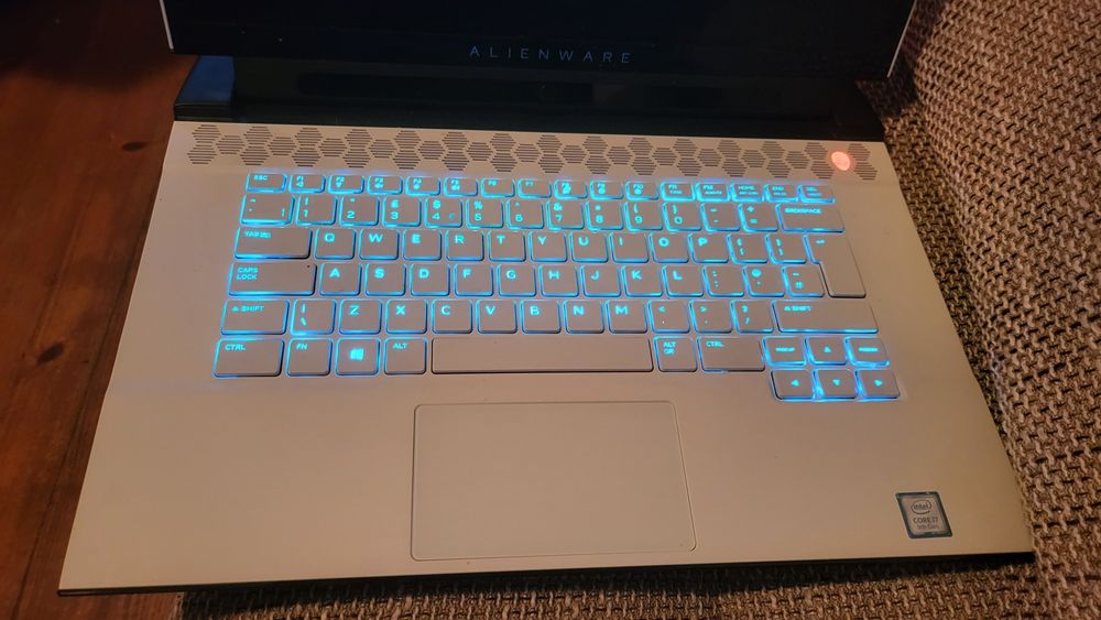 ТОП Геймърски Лаптоп Alienware m15 R3 p87f RTX2070